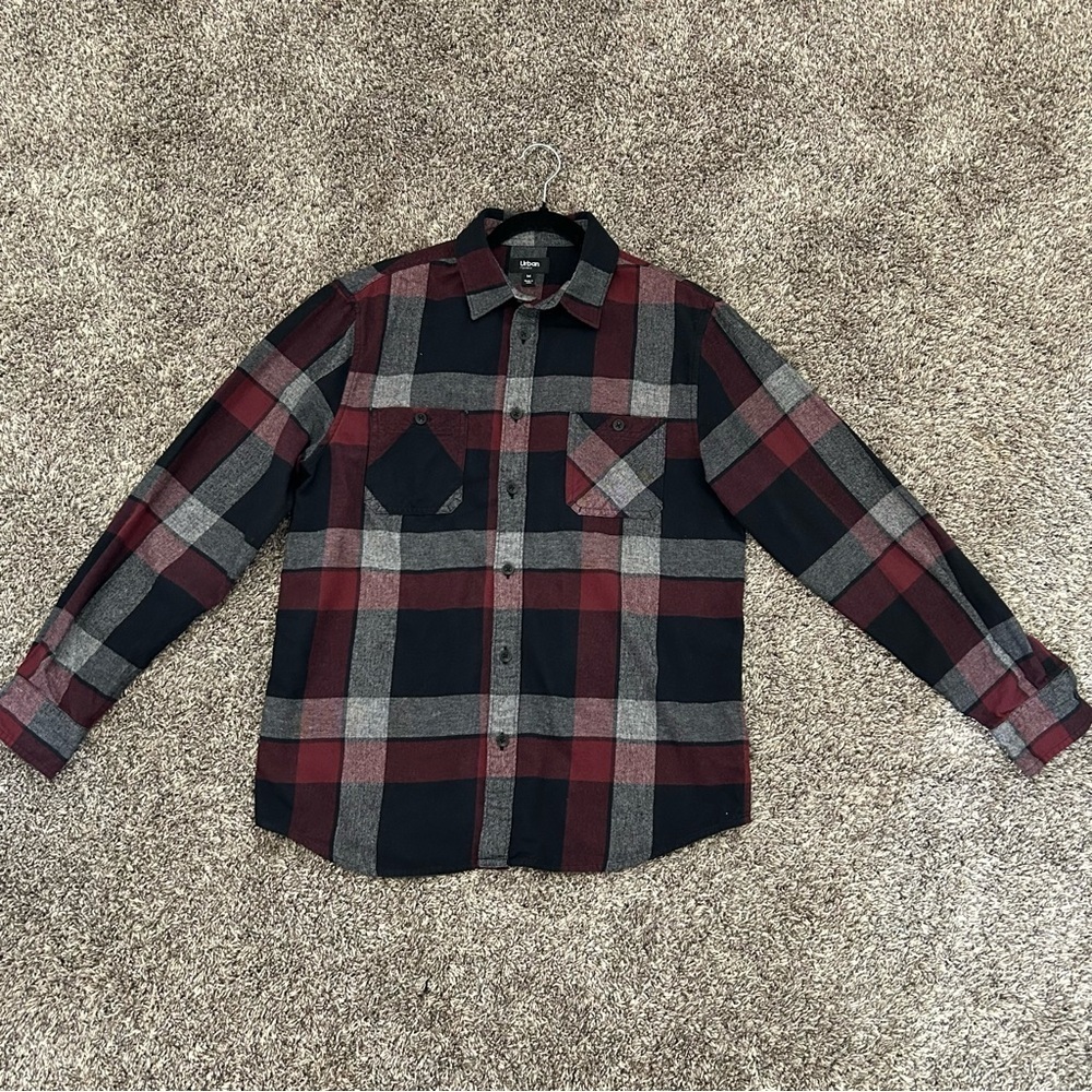 Urban Pipelinene Men’s Softball Button- Downn Plaid Shirt Size M red & black